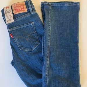 Levi’s 315 Shaping Bootcut Jean NWT